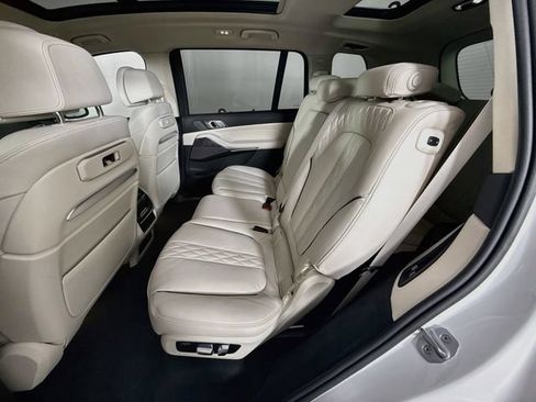 New 2027 BMW X7 xDrive40i AWD/4WD image 25