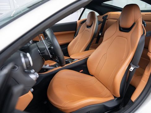 Certified 2019 Ferrari Portofino image 34