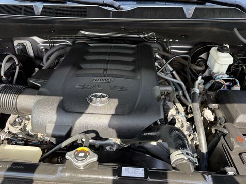 Used 2018 Toyota Tundra SR5 w/ TRD Off Road Package RWD image 31