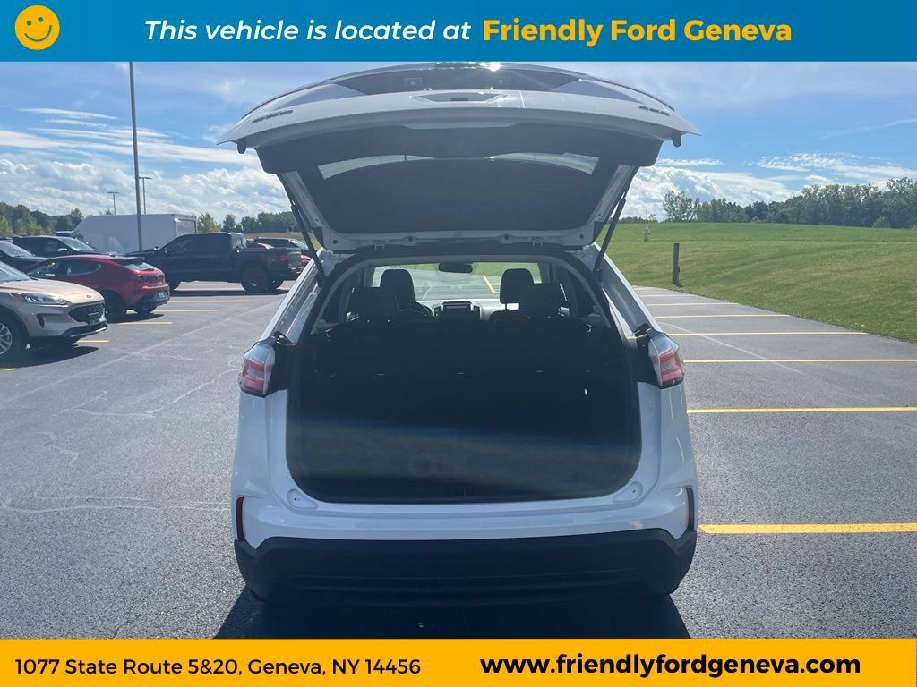 Used 2023 Ford Edge SEL w/ Sport Appearance Package AWD/4WD image 10