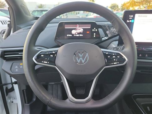 Used 2023 Volkswagen ID.4 S image 18