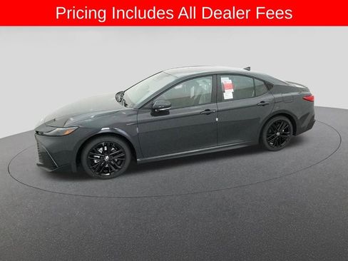 New 2026 Toyota Camry SE FWD image 2