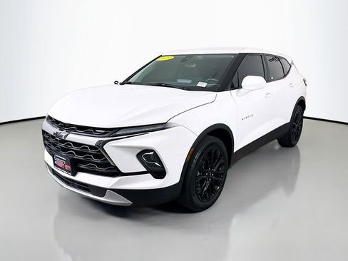 Used 2023 Chevrolet Blazer LT FWD image 4