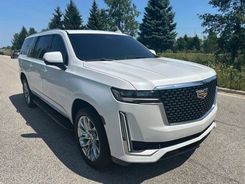 Used 2021 Cadillac Escalade ESV Premium Luxury w/ Performance Package AWD/4WD image 2