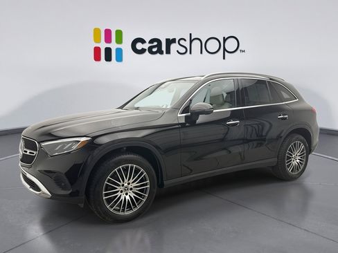 Used 2025 Mercedes-Benz GLC 300 4MATIC image 1