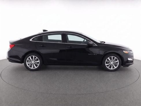 Used 2025 Chevrolet Malibu LT FWD image 9