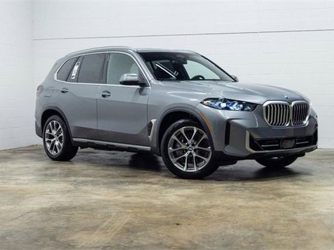 New 2026 BMW X5 xDrive50e w/ Climate Comfort Package image 5