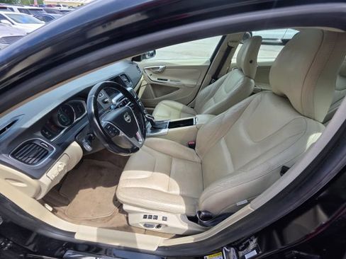Used 2014 Volvo S60 T5 FWD image 12