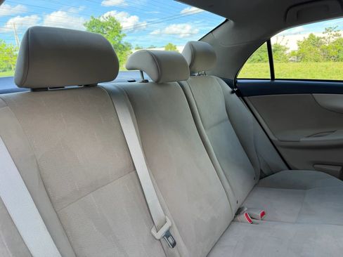 Used 2013 Toyota Corolla L FWD image 26