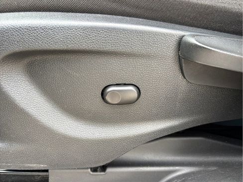 Used 2018 Chevrolet Trax LS image 15