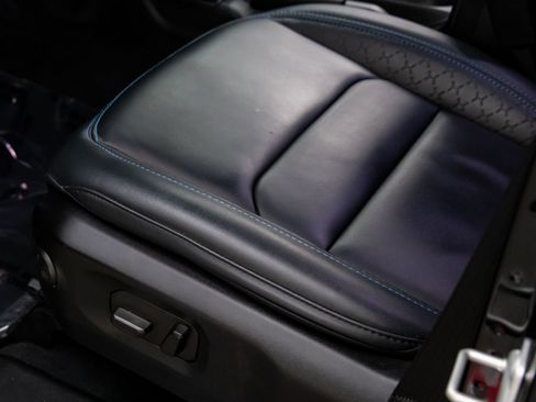 Used 2024 Jeep Wrangler High Altitude image 13