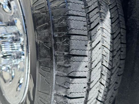 Used 2017 Chevrolet Express 3500 LT w/ LT Preferred Equipment Group image 10