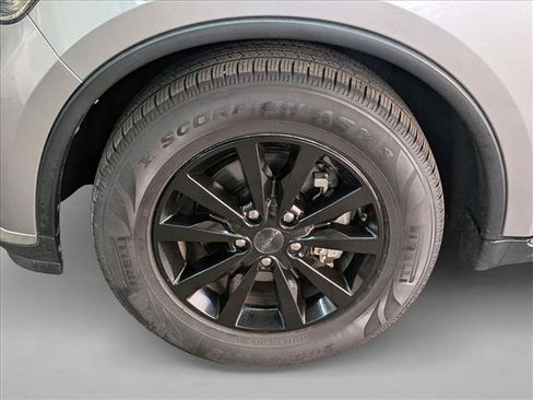 Used 2018 Dodge Durango SXT w/ 3rd Row Seating Group RWD image 29
