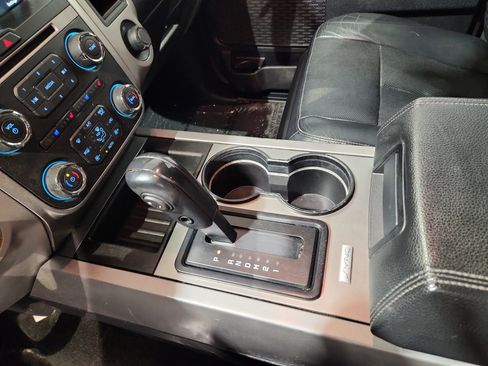 Used 2017 Ford Expedition XLT w/ Equipment Group 201A image 17