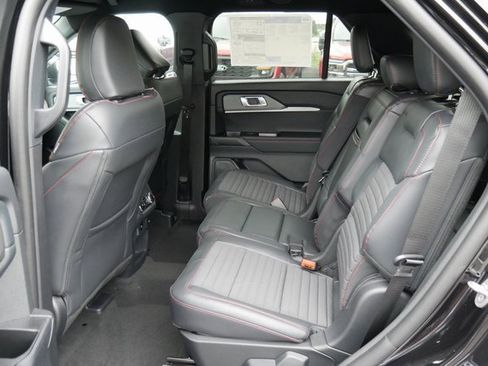 New 2026 Ford Explorer ST-Line w/ ST-Line Street Pack image 23