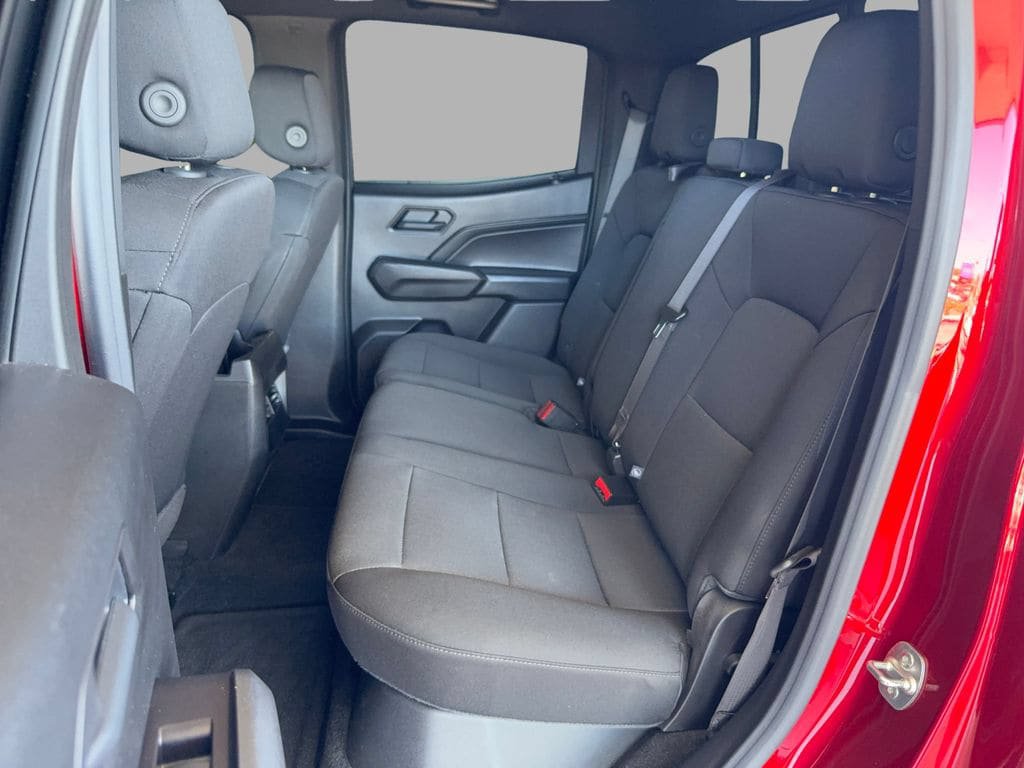 Used 2025 Chevrolet Colorado Trail Boss AWD/4WD image 27