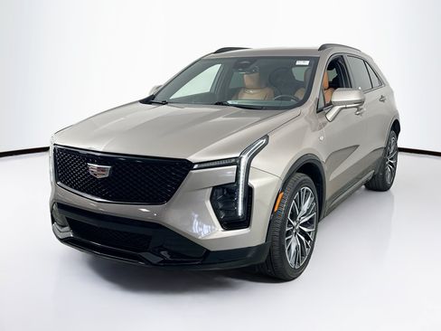 Used 2024 Cadillac XT4 Sport FWD image 1