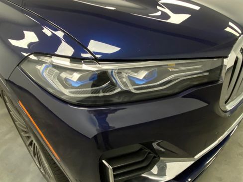 Used 2021 BMW ALPINA XB7 image 10