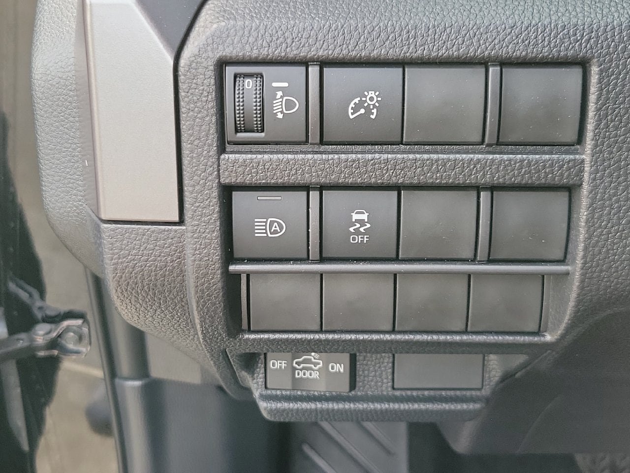 Used 2026 Toyota Tacoma SR5 RWD image 30