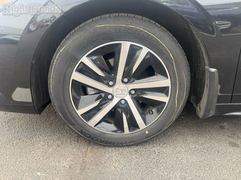 Used 2024 Honda Civic LX image 7