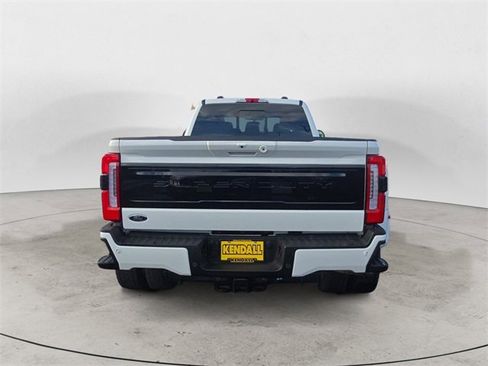 Certified 2025 Ford F450 Platinum w/ FX4 Off-Road Package image 4