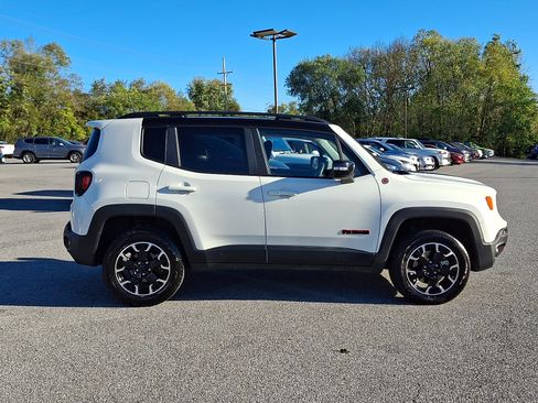 Used 2023 Jeep Renegade Trailhawk image 7