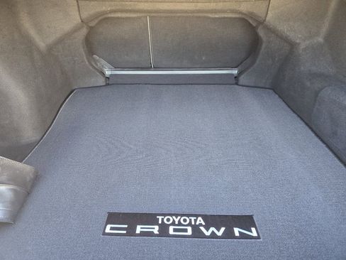 Used 2023 Toyota Crown Limited image 34