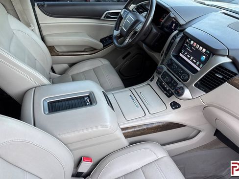 Used 2018 GMC Yukon Denali w/ Denali Ultimate Package AWD/4WD image 22