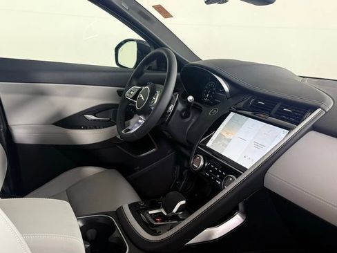 New 2024 Jaguar E-PACE R-Dynamic SE image 36