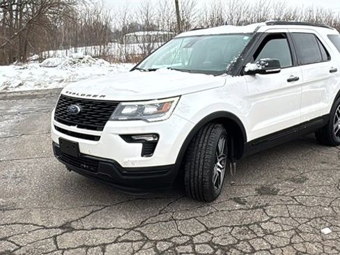 Certified 2019 Ford Explorer Sport w/ Equipment Group 401A image 7