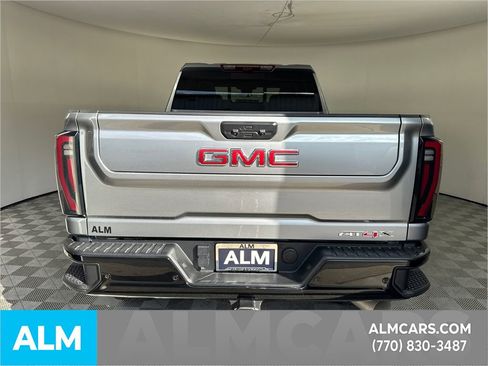Used 2024 GMC Sierra 2500 AT4X image 7