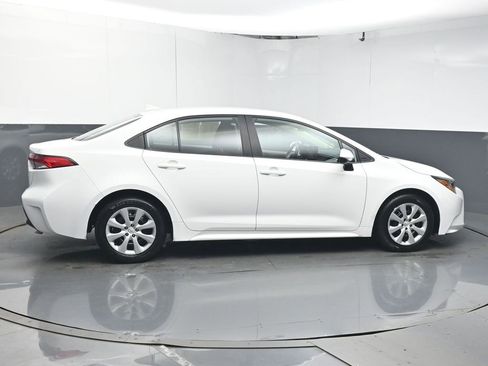Used 2024 Toyota Corolla LE image 8