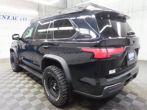 Used 2025 Toyota Sequoia SR5 image 5