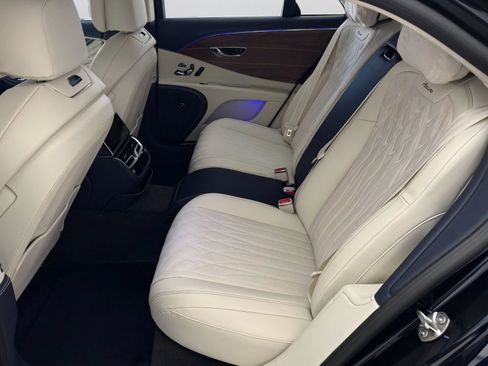 New 2026 Bentley Flying Spur Azure AWD/4WD image 19