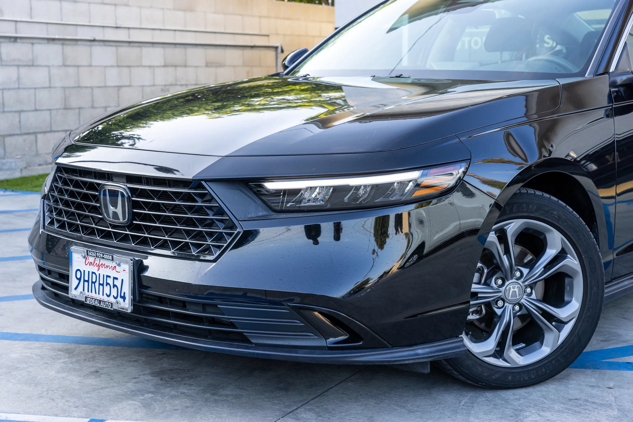 Used 2023 Honda Accord EX image 7