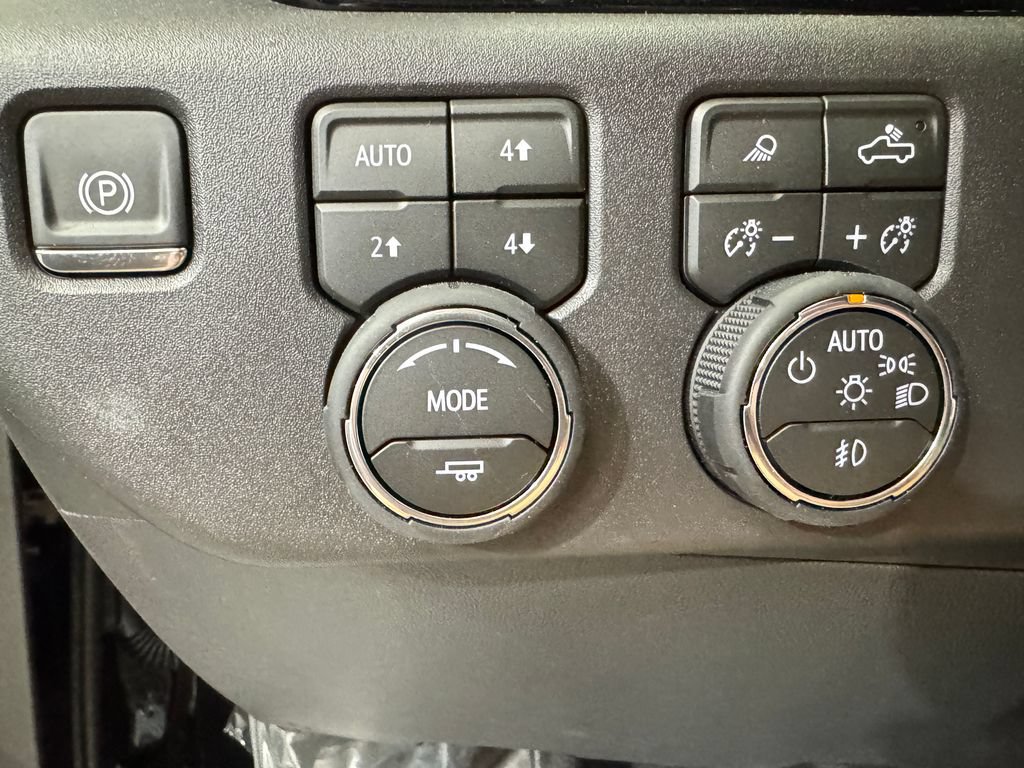 New 2026 Chevrolet Silverado 1500 RST w/ RST All Star Premium Package AWD/4WD image 19