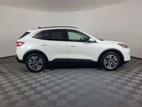 Used 2020 Ford Escape SEL image 2