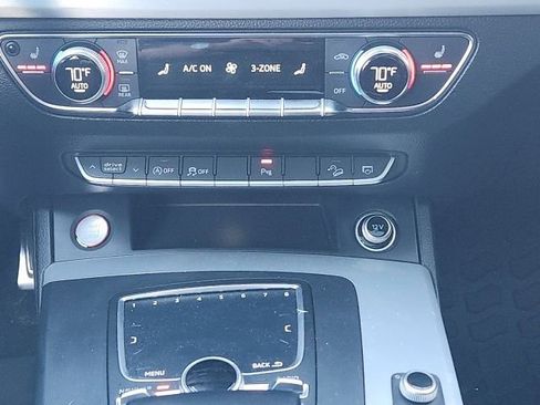 Used 2018 Audi SQ5 Premium Plus w/ Navigation Package AWD/4WD image 22