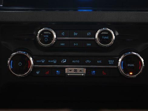 Used 2024 Ford F250 Platinum image 20