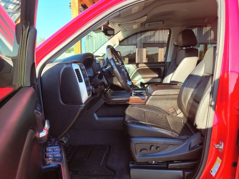 Used 2018 GMC Sierra 1500 SLT image 19