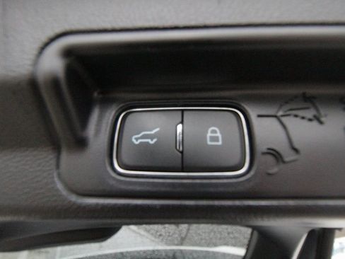 Used 2022 Ford Explorer ST w/ Equipment Group 401A image 18