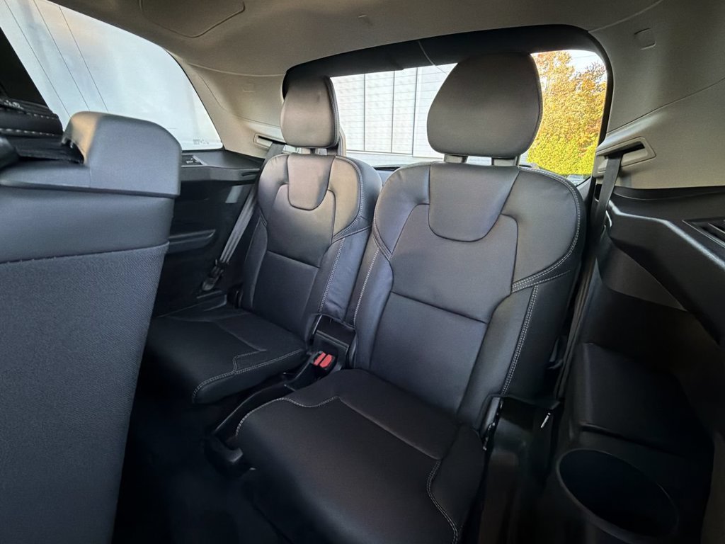 Certified 2026 Volvo XC90 B5 Ultra AWD/4WD image 24