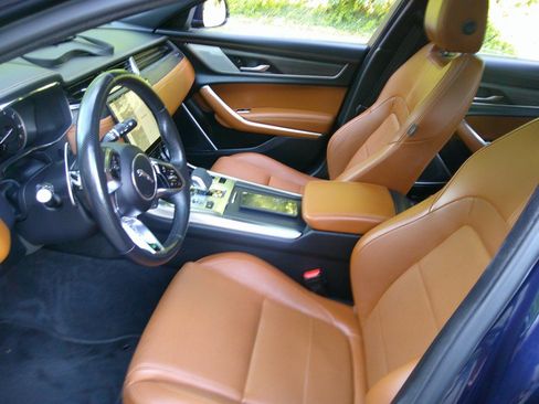 Used 2023 Jaguar XF R-Dynamic SE AWD/4WD image 61