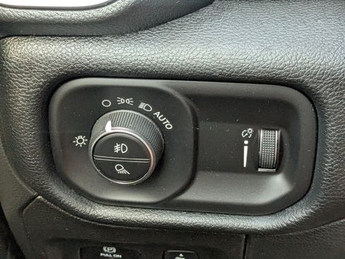 Used 2022 RAM 1500 Big Horn RWD image 26