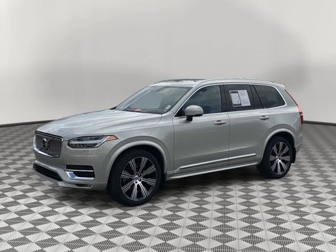 Used 2022 Volvo XC90 T6 Inscription w/ Lounge Package image 1