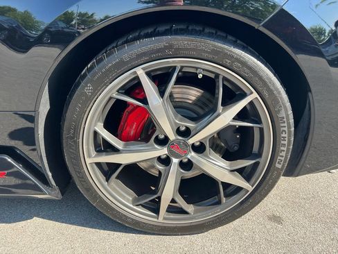 Used 2023 Chevrolet Corvette Stingray Premium Conv w/ Z51 Performance Package RWD image 15