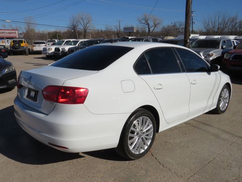 Used 2014 Volkswagen Jetta TDI image 5