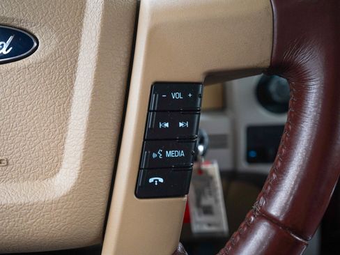Used 2014 Ford F150 King Ranch w/ King Ranch Luxury Package AWD/4WD image 24