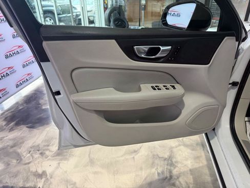 Used 2022 Volvo S60 B5 Inscription FWD image 38
