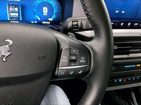 Used 2025 Ford Bronco Sport Badlands image 26